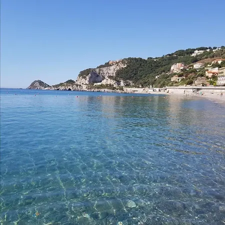 Ca' Sandra Apartmán Vado Ligure